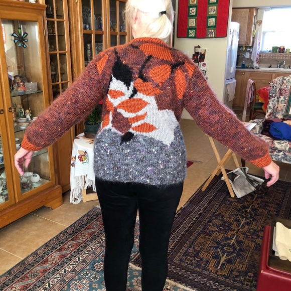 Vintage Hand Knit Wool Sweater - Fall Leaf Pattern - Picture 7 of 8